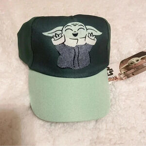 Disney Star Wars The Mandalorian Baby Yoda Cap